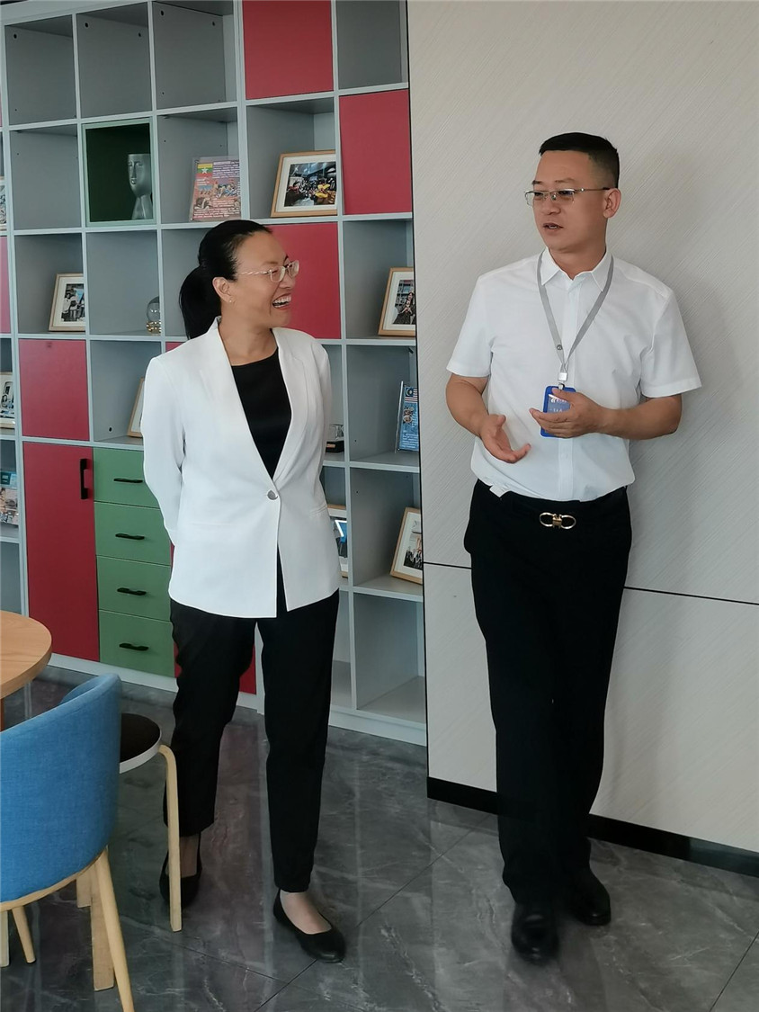 区向导莅临指导，，，，，，，相助助力自贸港