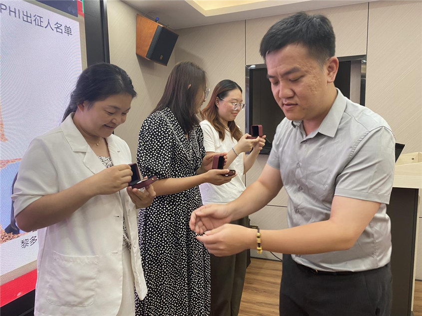 欧博abg集团纪念品揭晓仪式