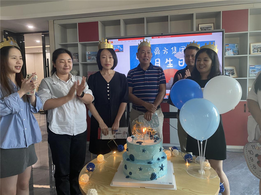 快乐之蓝，，，，，，最先绽放